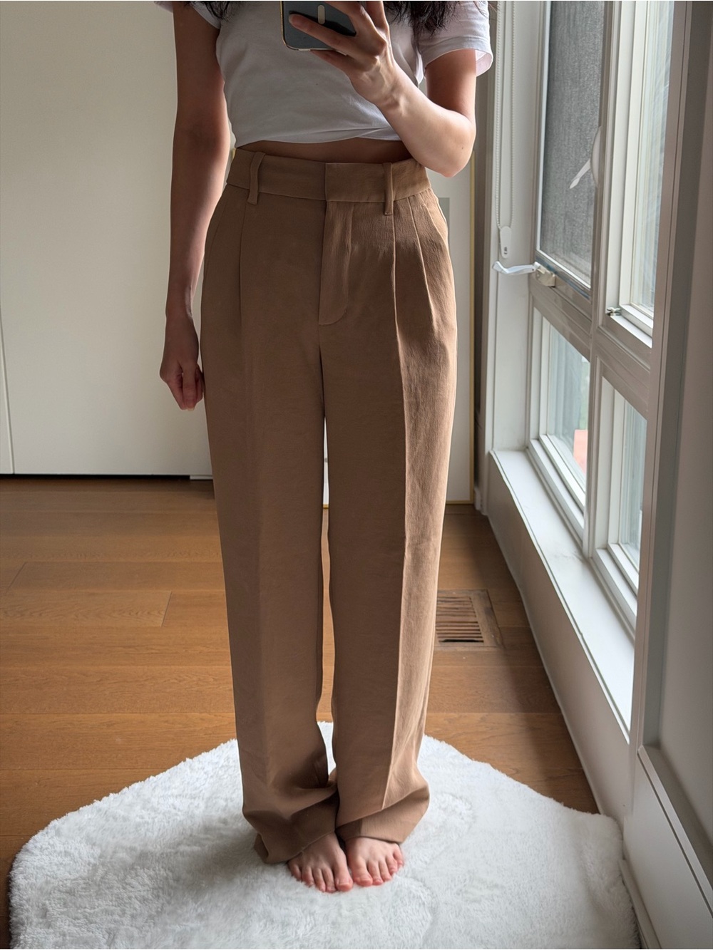 Wilfred Effortless Pants Crepette in Tan - Full Length